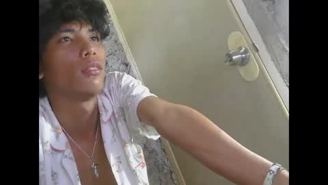 Snapshot of asiancockinsan chatting on January 18, 2026, 12:14 am Isan online show from January 18, 2026, 12:14 am