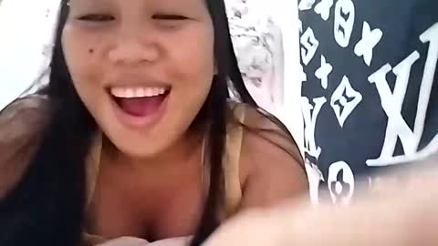 asiancreamy4u online show from January 1, 2025, 5:33 pm