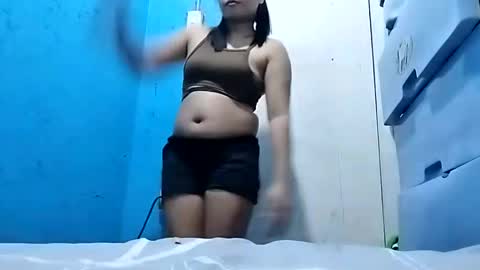 asiancreamy4u online show from March 10, 2025, 6:01 pm