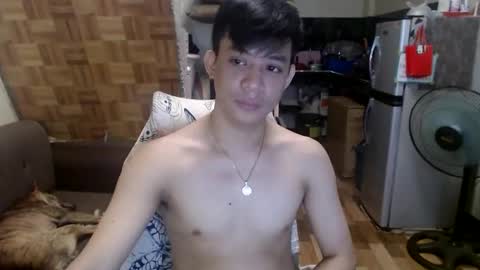 asiandreamboyx online show from December 19, 2024, 4:23 am