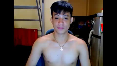 asiandreamboyx online show from April 1, 2026, 4:35 am