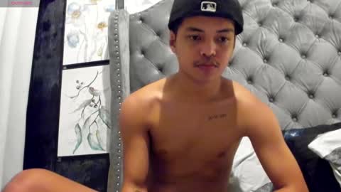 Snapshot of asianhugescott chatting on November 29, 2025, 12:30 pm VICTORIA SCOTT online show from November 29, 2025, 12:30 pm