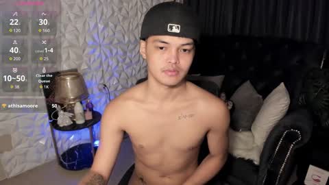 Snapshot of asianhugescott chatting on December 4, 2025, 9:56 pm VICTORIA SCOTT online show from December 4, 2025, 9:56 pm