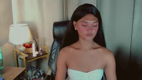 Kianna online show from May 26, 2026, 11:28 am