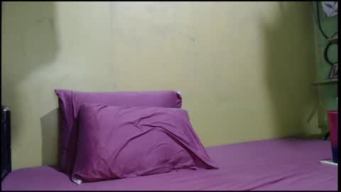 Mhay online show from December 2, 2025, 5:24 am