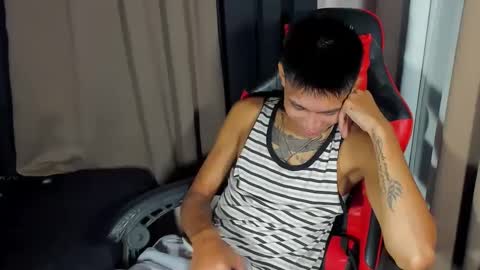 Snapshot of asianplayboyx chatting on February 10, 2025, 6:56 pm mark online show from February 10, 2025, 6:56 pm