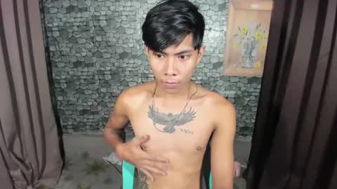 Snapshot of asianplayboyx chatting on October 9, 2025, 4:05 pm mark online show from October 9, 2025, 4:05 pm