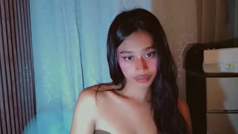 Snapshot of asiantreasures chatting on May 31, 2026, 5:53 pm kisses online show from May 31, 2026, 5:53 pm