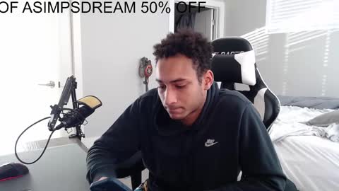 asimpsdream online show from November 10, 2025, 1:43 pm