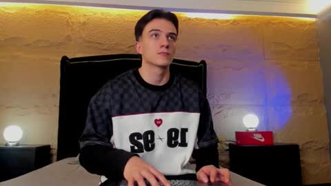 Aslan  online show from April 16, 2026, 4:13 am