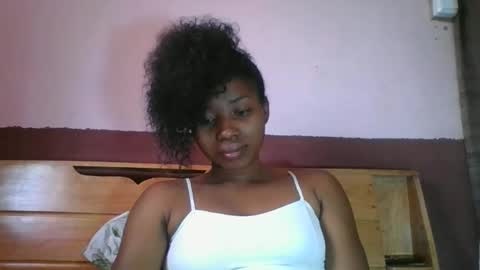 asmiraa online show from February 13, 2026, 11:06 am