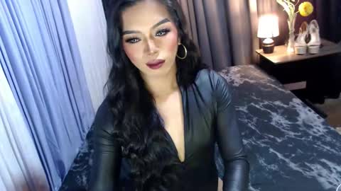 Margaux Miller online show from October 15, 2025, 6:41 pm