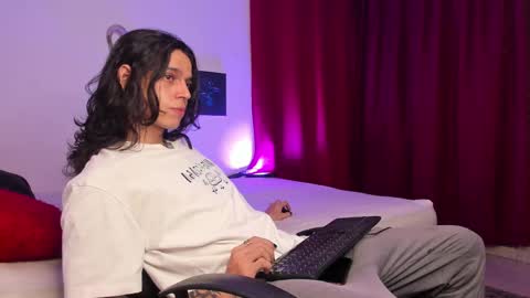 Snapshot of asmodeuszz chatting on February 16, 2025, 8:43 am asmodeuszz online show from February 16, 2025, 8:43 am