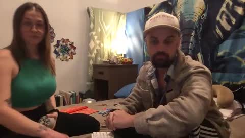 Snapshot of aspenandlink chatting on October 26, 2025, 1:17 pm aspenandlink online show from October 26, 2025, 1:17 pm