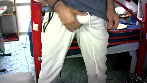 Snapshot of aspisonty chatting on December 1, 2025, 5:56 am aspisonty online show from December 1, 2025, 5:56 am