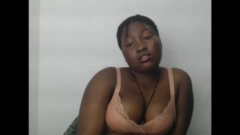 Snapshot of assnpussyx chatting on October 5, 2025, 6:17 pm assnpussyx online show from October 5, 2025, 6:17 pm