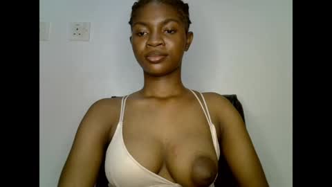 Lily online show from June 7, 2026, 9:07 pm
