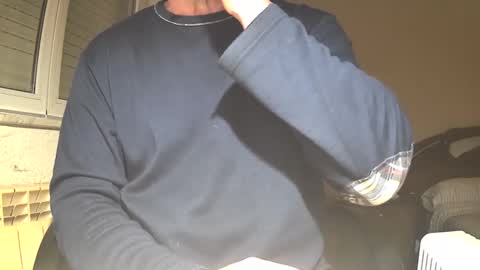 astelover online show from December 24, 2024, 6:28 pm