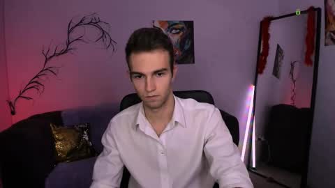 astren online show from November 20, 2025, 8:19 pm