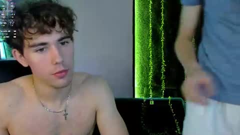 Snapshot of astren_villo chatting on July 8, 2026, 7:18 pm astren online show from July 8, 2026, 7:18 pm