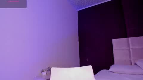 Astrid online show from March 28, 2026, 1:38 am