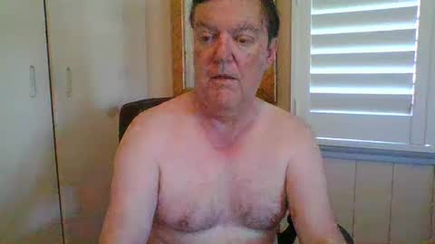 Snapshot of astute008 chatting on November 30, 2025, 11:20 pm astute008 online show from November 30, 2025, 11:20 pm