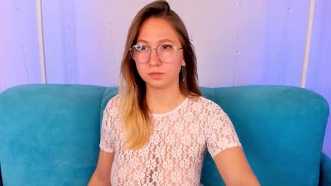 AsyaPink online show from September 12, 2025, 9:31 am