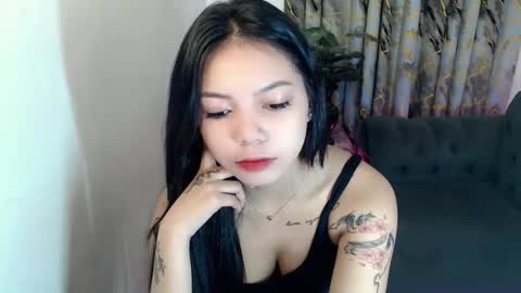 ate_girlxx online show from December 4, 2025, 7:39 am