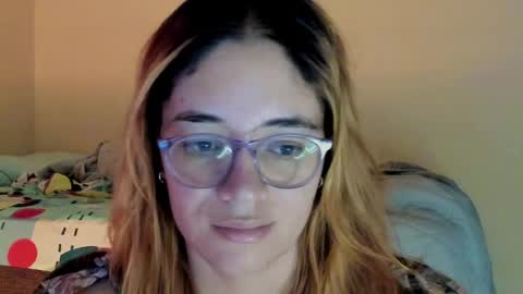 Snapshot of atenas__05 chatting on April 16, 2026, 9:21 am atenas online show from April 16, 2026, 9:21 am