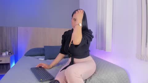 Atenea online show from September 19, 2025, 11:55 am