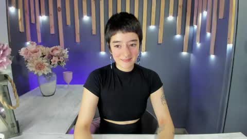 Athenea online show from May 27, 2026, 12:46 pm