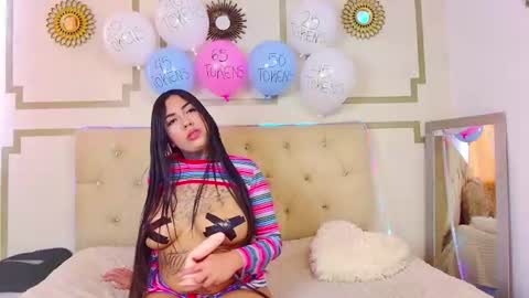 athenea_redmon online show from July 11, 2026, 7:38 pm