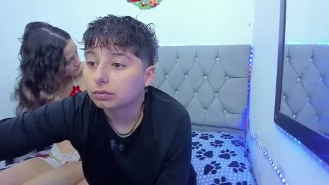 athenea_zuleinys online show from December 14, 2025, 12:10 pm