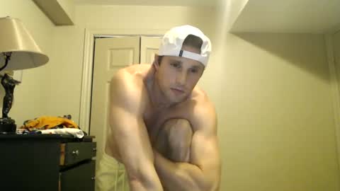 Snapshot of athleteguy55555 chatting on December 22, 2024, 4:50 am tommycb55555 online show from December 22, 2024, 4:50 am