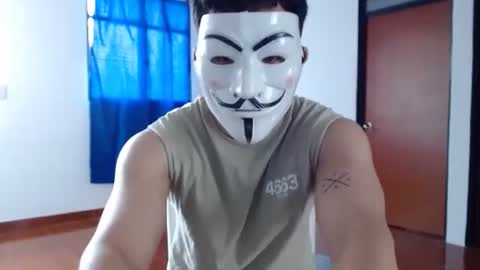 Snapshot of athleticboy2026 chatting on October 31, 2025, 5:36 pm Robin online show from October 31, 2025, 5:36 pm