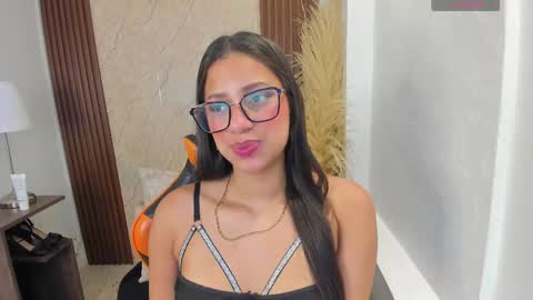 Atiena online show from May 26, 2026, 6:15 pm