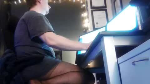 Snapshot of atlanticthunder chatting on October 19, 2025, 9:59 pm Rick online show from October 19, 2025, 9:59 pm