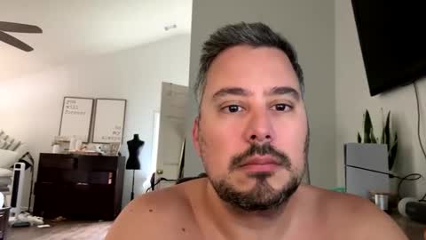 Snapshot of atlchris89 chatting on April 30, 2026, 2:01 pm atlchris89 online show from April 30, 2026, 2:01 pm