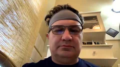 Snapshot of atozzzz chatting on September 21, 2025, 8:21 pm atozzzz online show from September 21, 2025, 8:21 pm