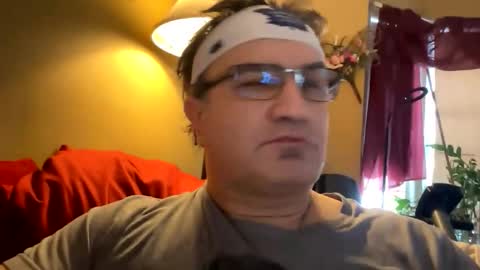 Snapshot of atozzzz chatting on February 28, 2026, 10:33 pm atozzzz online show from February 28, 2026, 10:33 pm