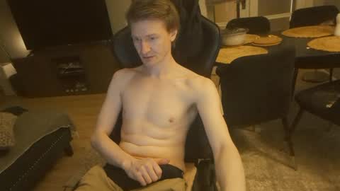 Max Powers online show from February 7, 2025, 5:52 am