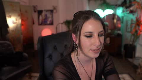 Snapshot of audrey_ chatting on December 10, 2024, 4:34 am Audrey online show from December 10, 2024, 4:34 am