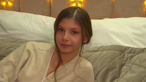 Audrey online show from December 13, 2024, 1:44 pm