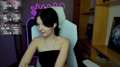 Audrey online show from November 2, 2025, 11:12 am