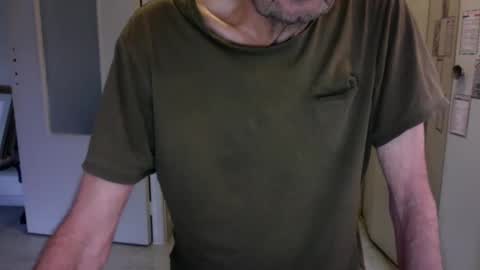 auguste061400 online show from February 19, 2025, 9:28 am