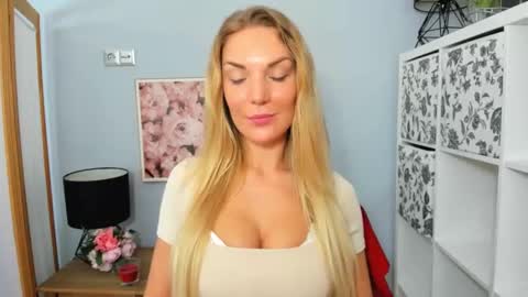 AulloraSensual online show from February 9, 2025, 9:37 am