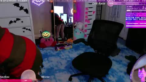 Aurora  Aura online show from October 31, 2025, 10:44 pm