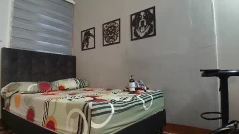 auralis_lux online show from July 17, 2026, 12:12 pm