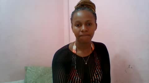 Snapshot of aurelia107 chatting on June 5, 2026, 10:15 pm aurelia107 online show from June 5, 2026, 10:15 pm