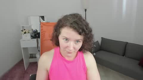 Aurelia online show from July 6, 2026, 7:38 am